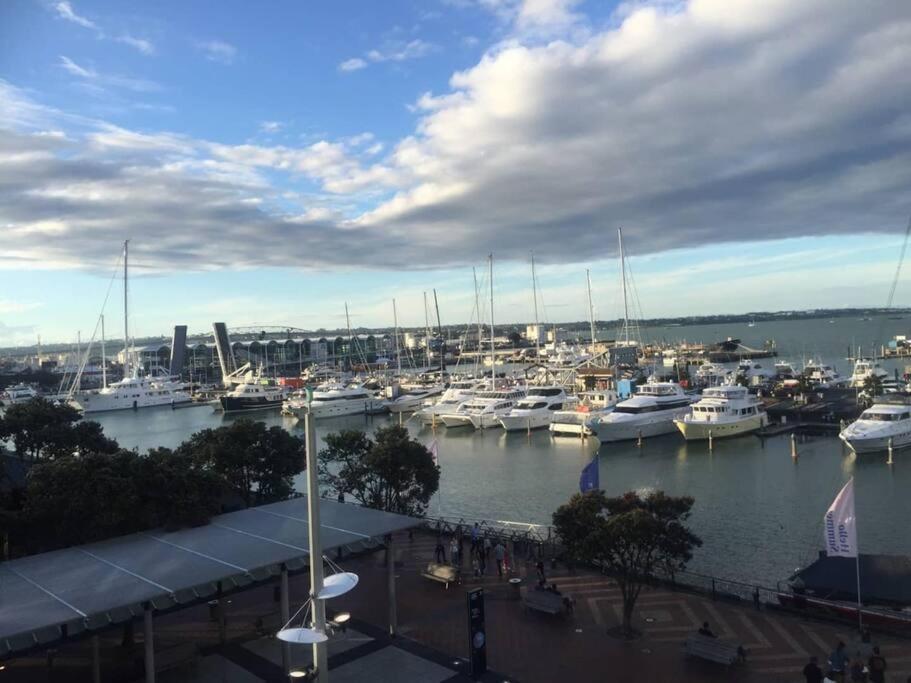Luxury Waterfront Nest Above Viaduct Harbour Lägenhet Auckland Exteriör bild