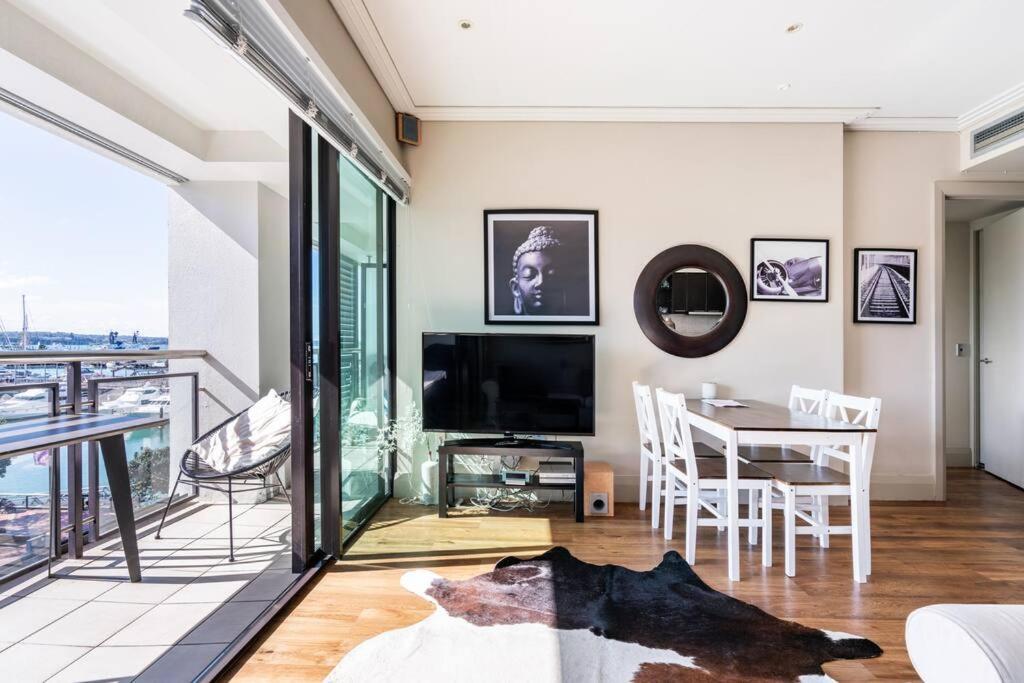 Luxury Waterfront Nest Above Viaduct Harbour Lägenhet Auckland Exteriör bild