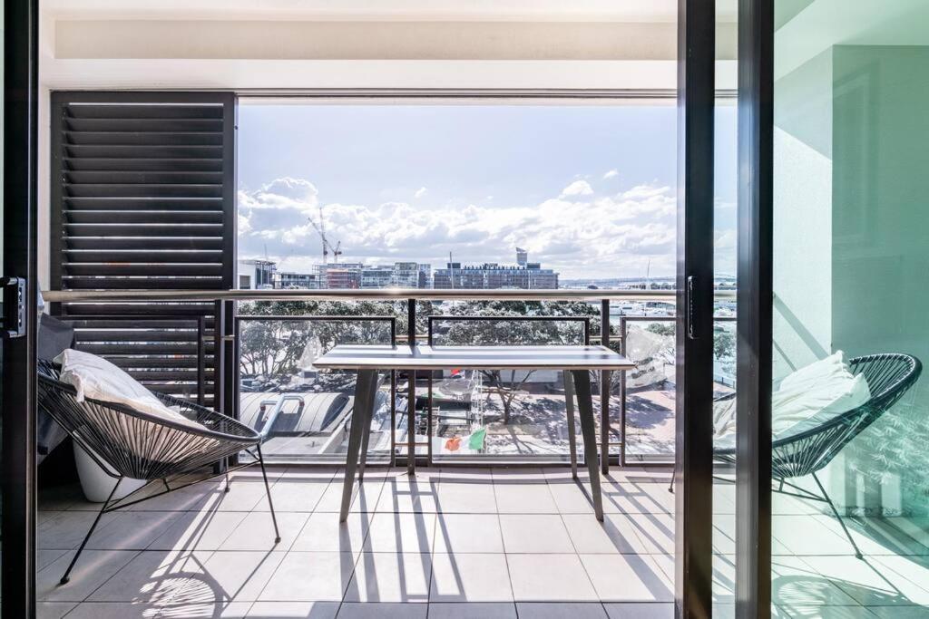 Luxury Waterfront Nest Above Viaduct Harbour Lägenhet Auckland Exteriör bild